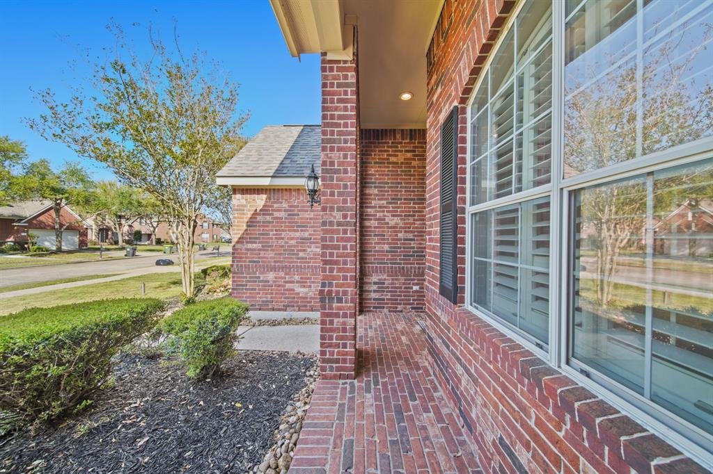 1003 Vatican Court, Pearland, Texas image 6