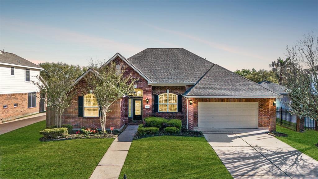 1003 Vatican Court, Pearland, Texas image 1