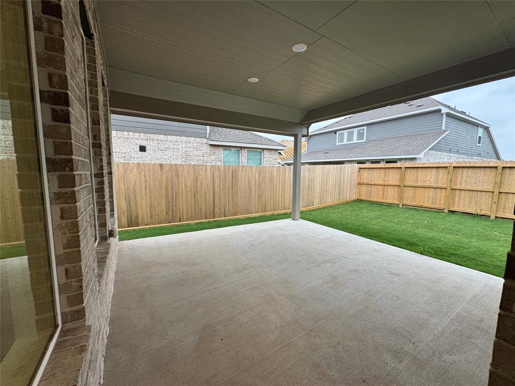 2719 Nature Sweet Street, Richmond, Texas image 2