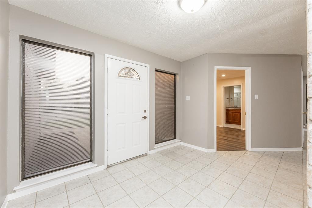 2543 Sage Brush Lane, Sugar Land, Texas image 8