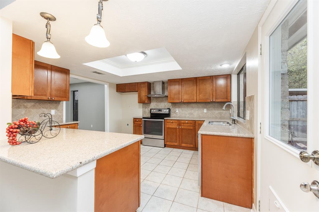 2543 Sage Brush Lane, Sugar Land, Texas image 15