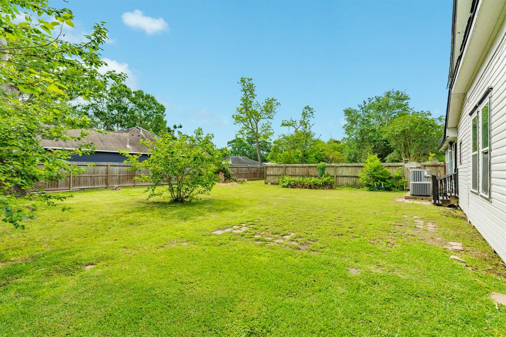 336 N Rockisland Street, Angleton, Texas image 32