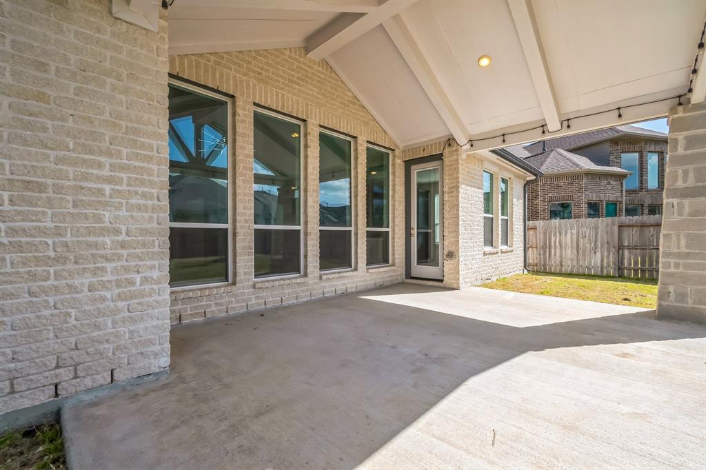 18008 Blu Terrace Drive, Conroe, Texas image 24