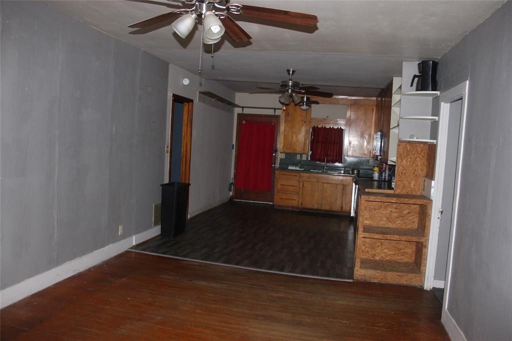 925 7th Street, Hempstead, Texas image 6