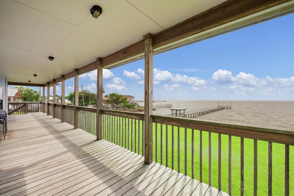 807 5th Street St, San Leon, Texas image 4