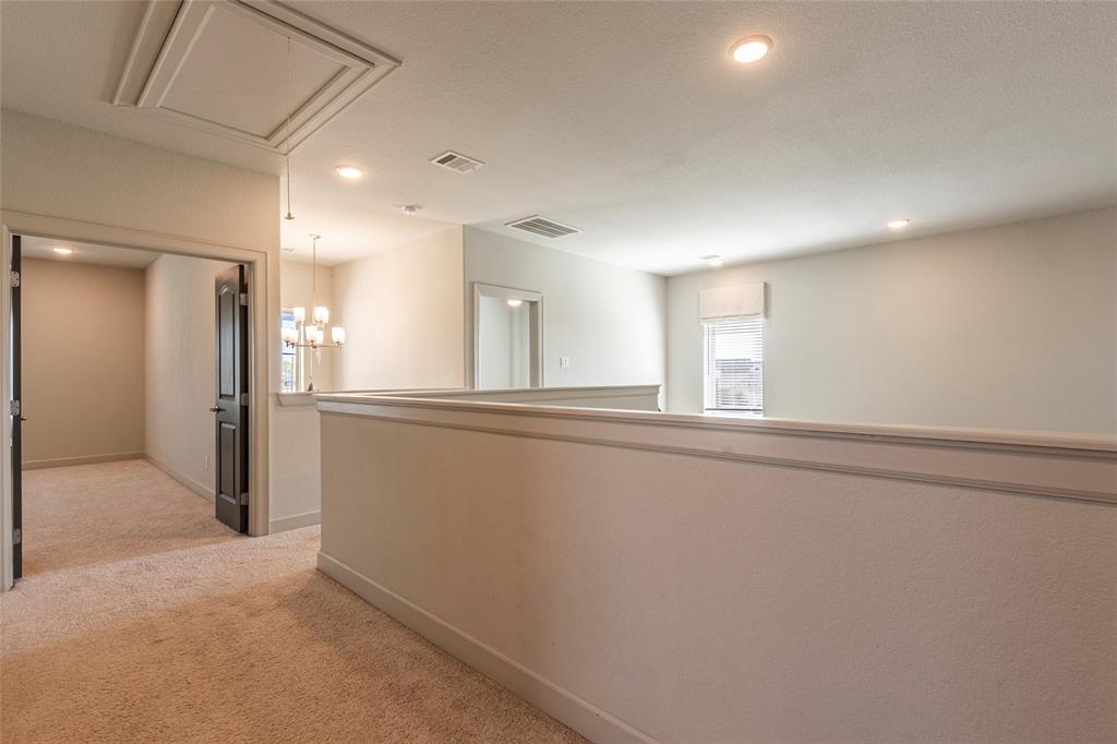 5322 W Bayou Maison Circle, Dickinson, Texas image 27