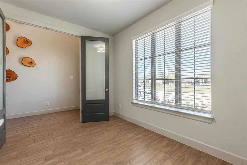 5322 W Bayou Maison Circle, Dickinson, Texas image 10
