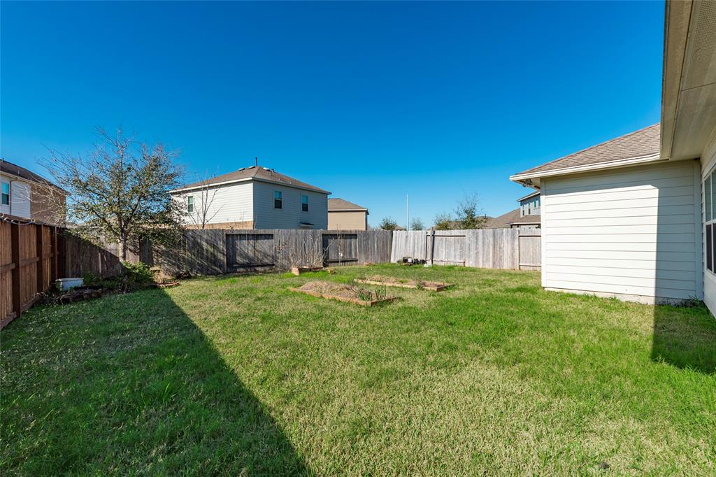 5322 W Bayou Maison Circle, Dickinson, Texas image 35