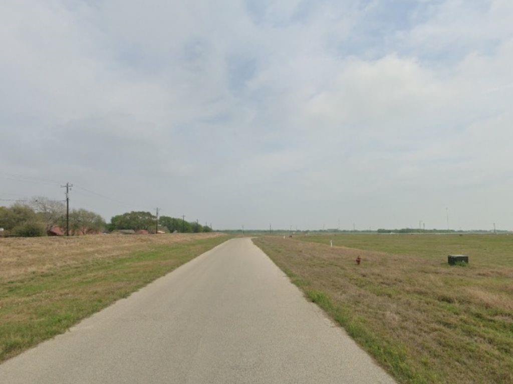 Redfish Retreat Drive, Port Lavaca, Texas image 4