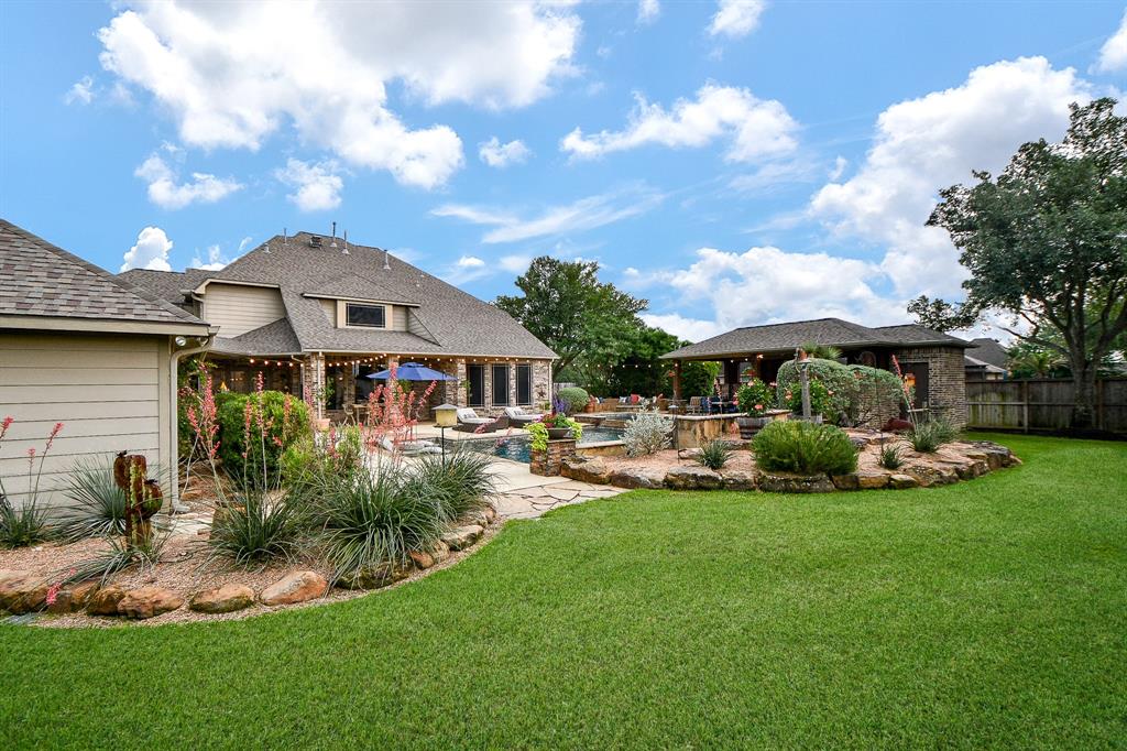 17819 Refuge Lake Drive, Cypress, Texas image 4