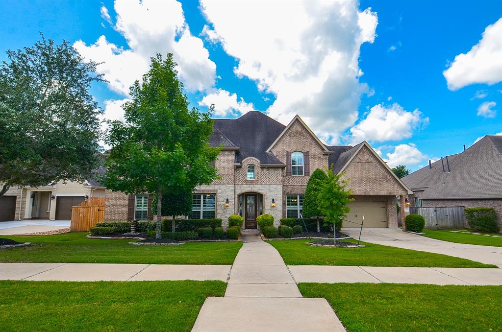30915 Shady Oak Drive