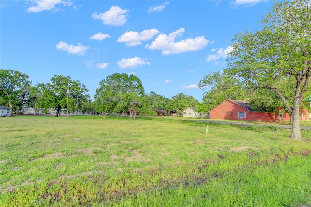 0 (Lots 5-6) N 4th Street, Beasley, Texas image 1