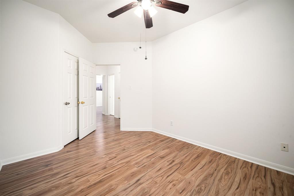 10202 Forest Spring Lane, Pearland, Texas image 31