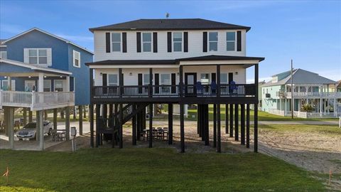 Photo of 1326 Emerald Drive, Port Bolivar, TX 77650 (MLS # 16493995)