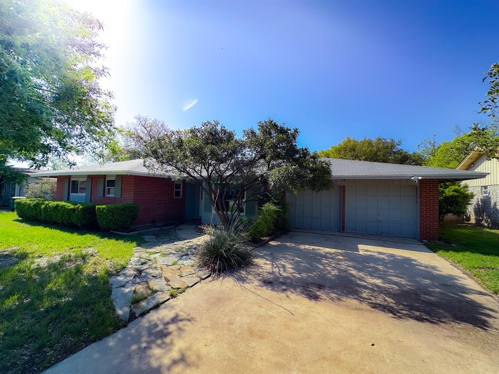 5222 Newcome Drive