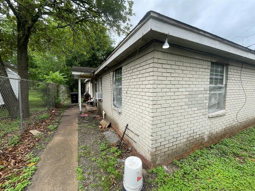 5118 Mallow Street, Houston, Texas image 3