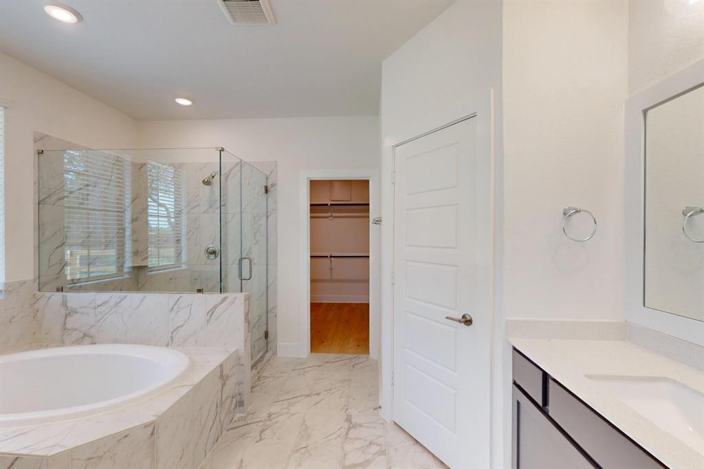 21915 Hibiscus Hedge Trail