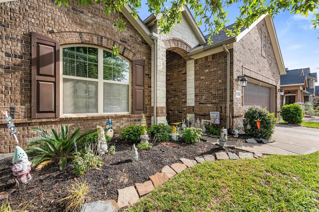 15326 Greenford Glen Drive, Cypress, Texas image 3
