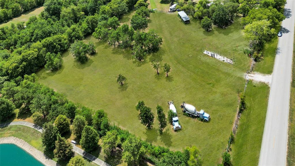 21050 Crosby Eastgate Road, Crosby, Texas image 10