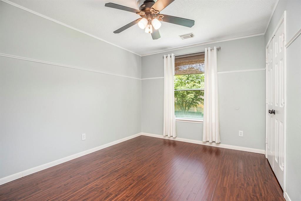 311 Vantage Pointe Circle, League City, Texas image 20