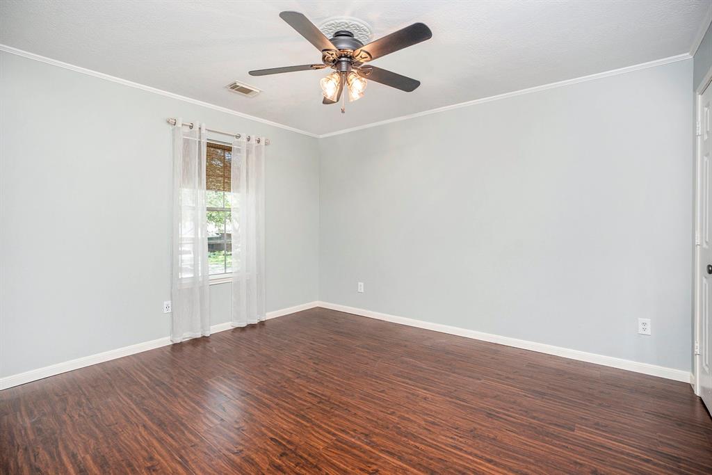 311 Vantage Pointe Circle, League City, Texas image 19