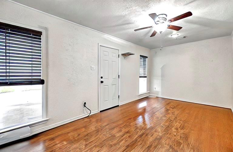 126 Queens Row, Lumberton, Texas image 20