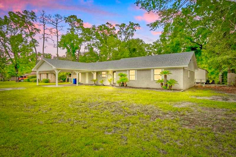 126 Queens Row, Lumberton, Texas image 1