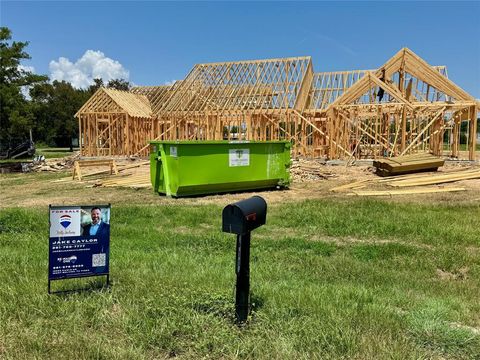 Photo of 611 Welton Lane, Cove, TX 77523 (MLS # 32894662)