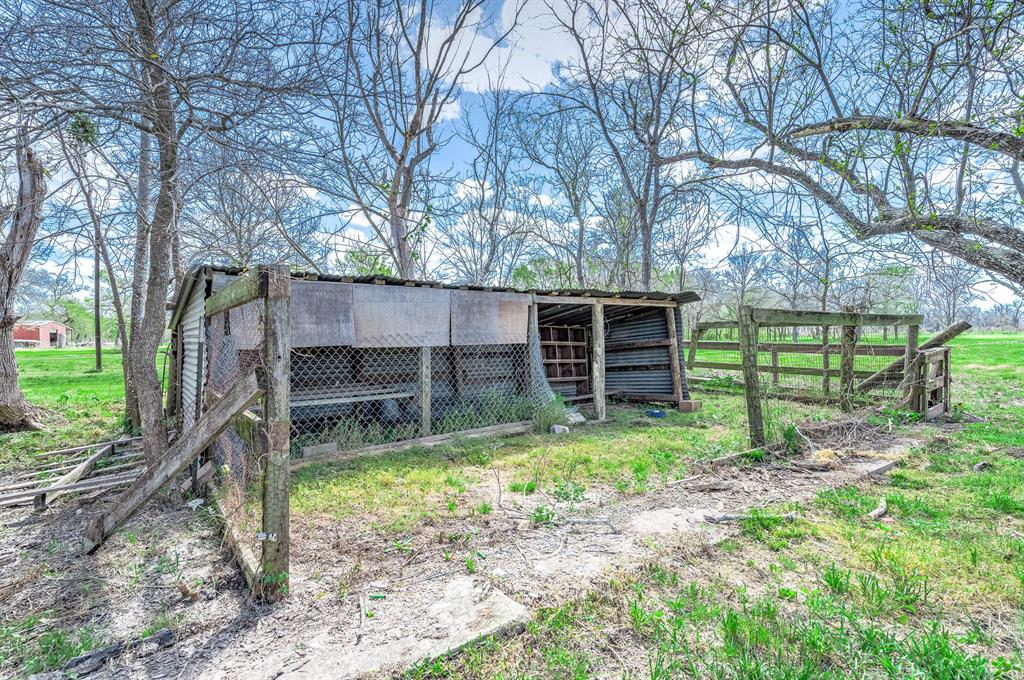 3607 Peach Creek Drive, Wharton, Texas image 36