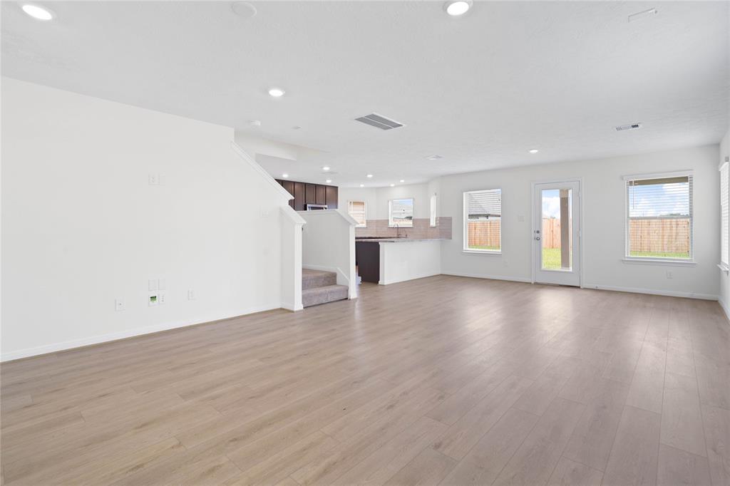 5510 Blackbird Lane