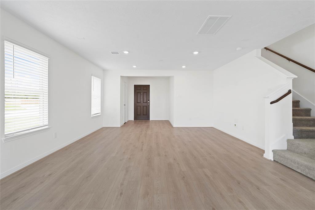 5510 Blackbird Lane