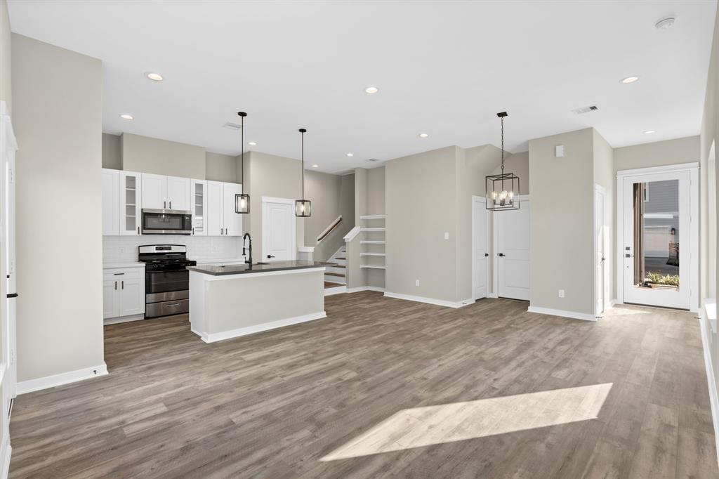 414 Stonework Landing Lane, Houston, Texas image 7