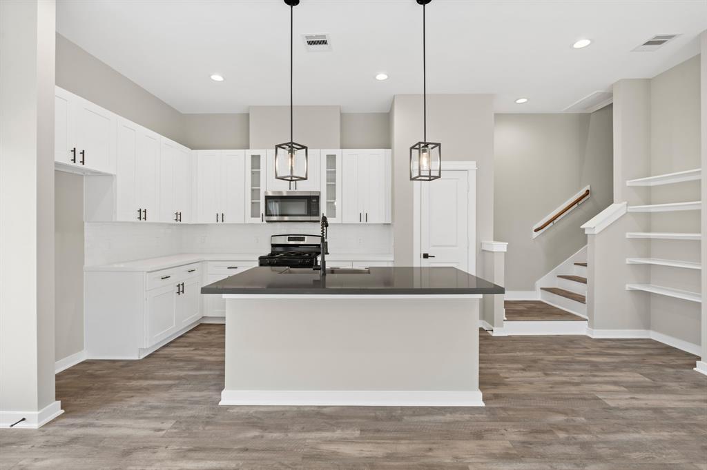414 Stonework Landing Lane, Houston, Texas image 17