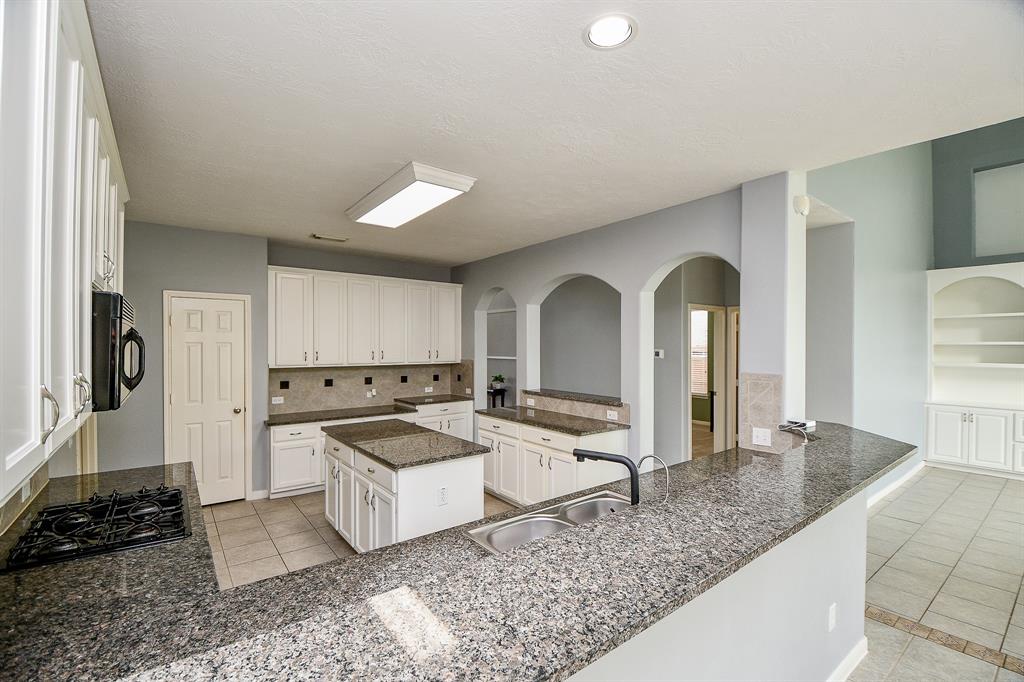 22711 Encinitas Cove Court, Tomball, Texas image 14