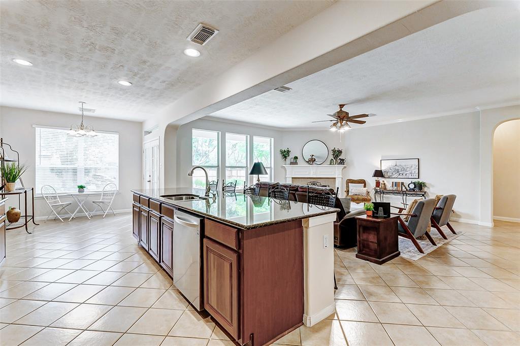 2102 Ivy Cove Court, Katy, Texas image 18