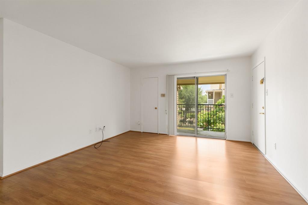 3131 Cummins Street 50