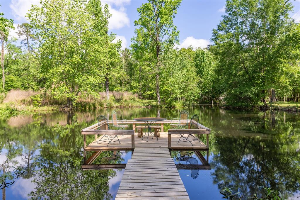 2360 County Road 2071, Hull, Texas image 9