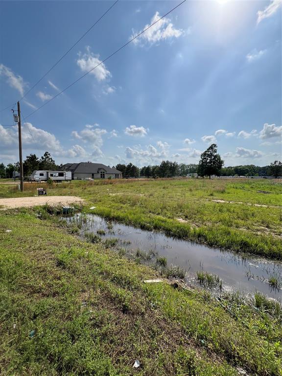 547 Road 5105, Cleveland, Texas image 4