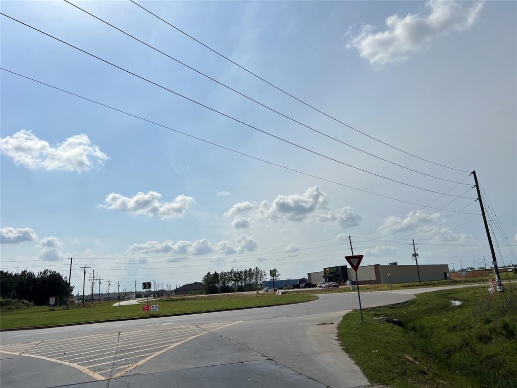 547 Road 5105, Cleveland, Texas image 8