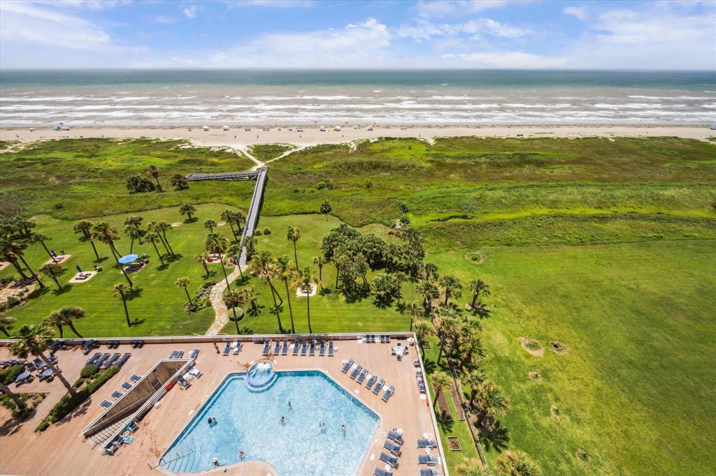 1401 E Beach Drive 1114