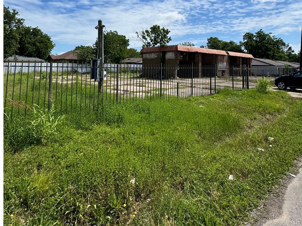 409 Bolden Street, Houston, Texas image 2