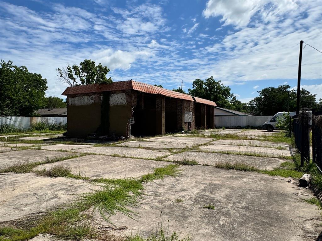 409 Bolden Street, Houston, Texas image 5