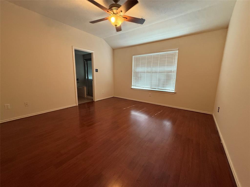 226 W Stedhill Loop, Conroe, Texas image 8
