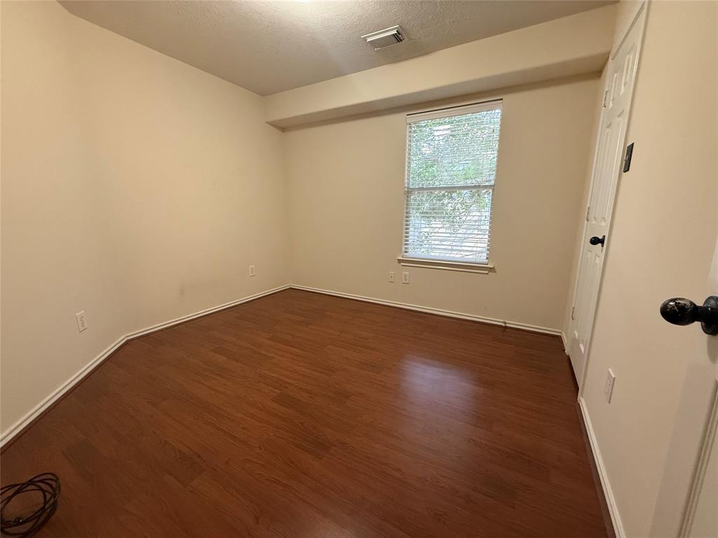 226 W Stedhill Loop, Conroe, Texas image 4