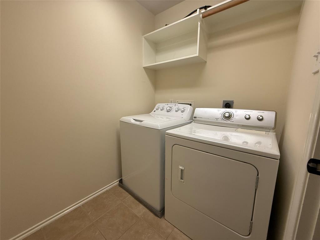 226 W Stedhill Loop, Conroe, Texas image 7