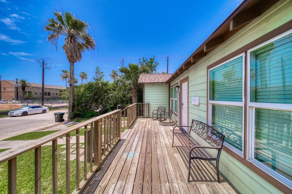 4224 Avenue M 1/2