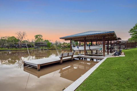 A home in Brazoria