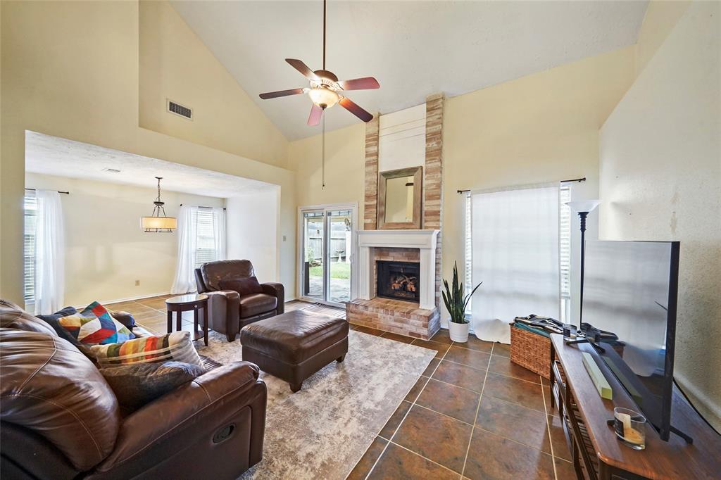20006 River Brook Drive, Humble, Texas image 9