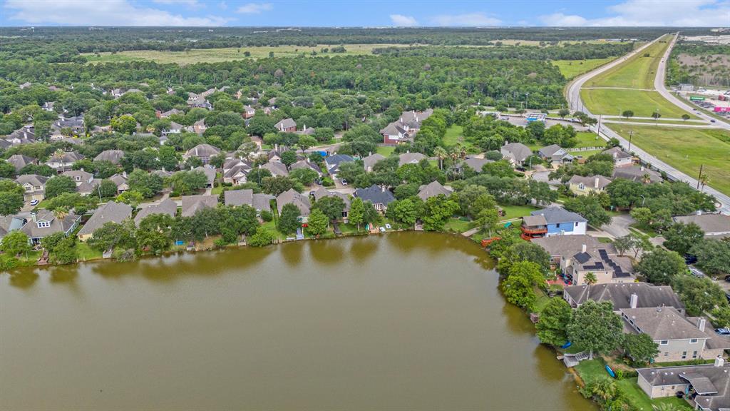 1630 Pebble Banks Lane, Seabrook, Texas image 40