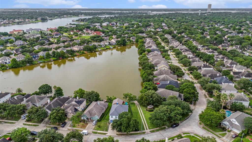 1630 Pebble Banks Lane, Seabrook, Texas image 37